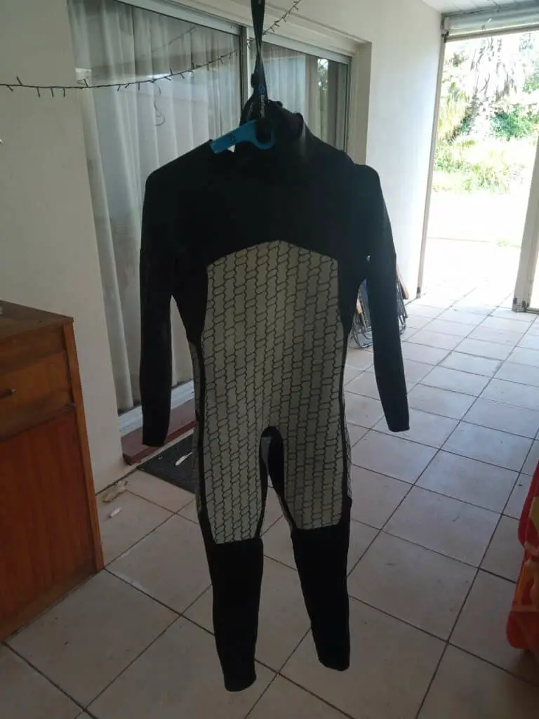 needessentials wetsuits review