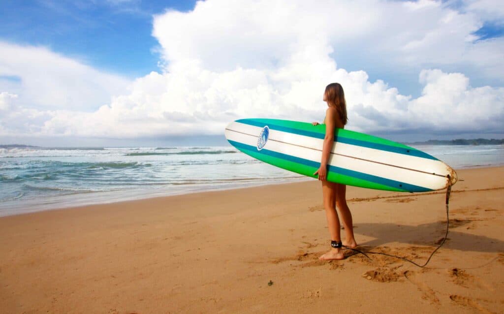 are surfing lessons worth it