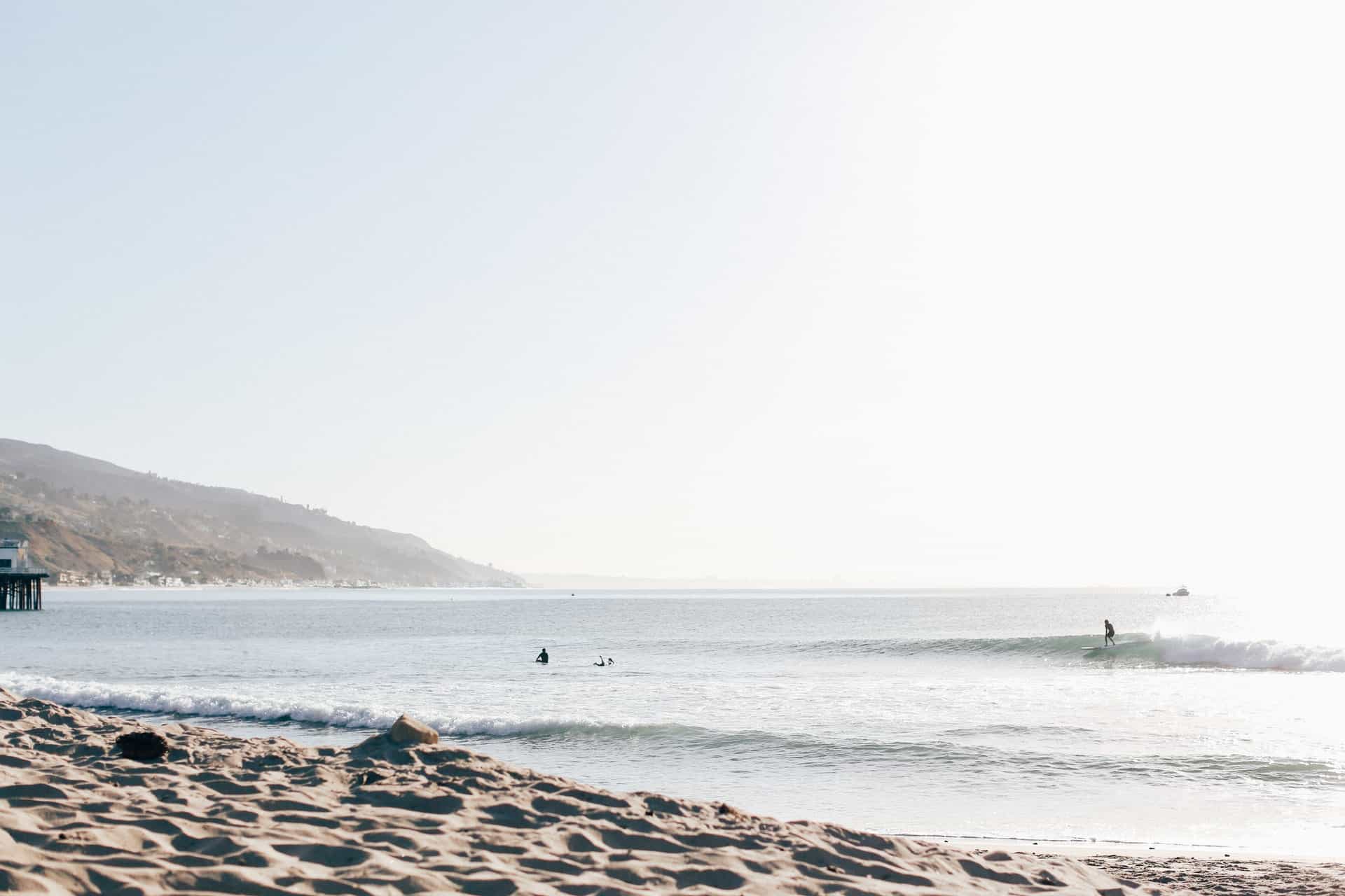 Best Places to Learn to Surf In California