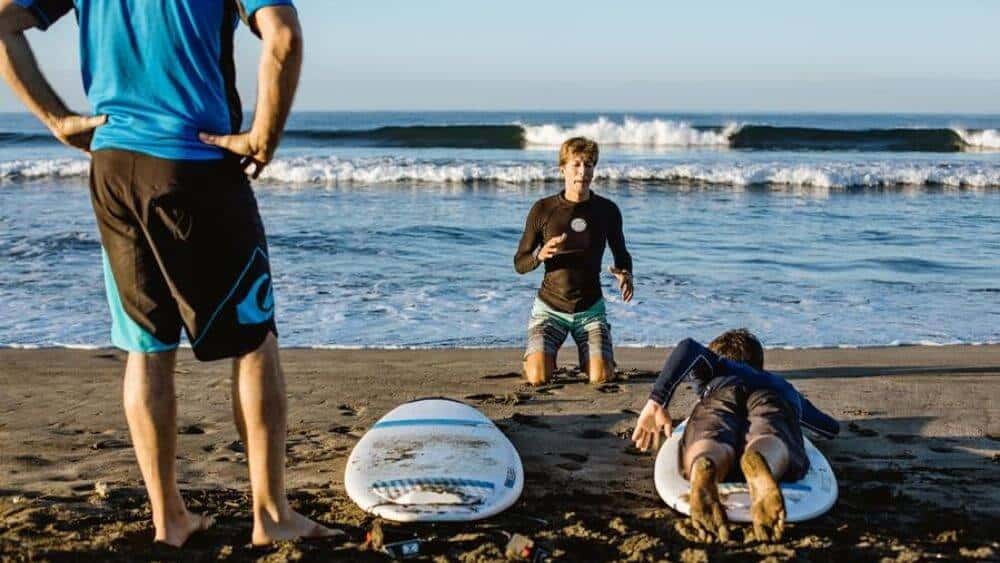 Surf camp Nicaragua @los-clavos.com