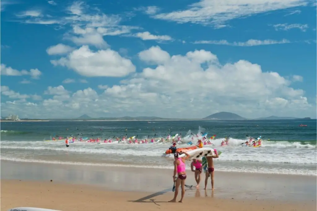 How Do Surfing Competitions Work?