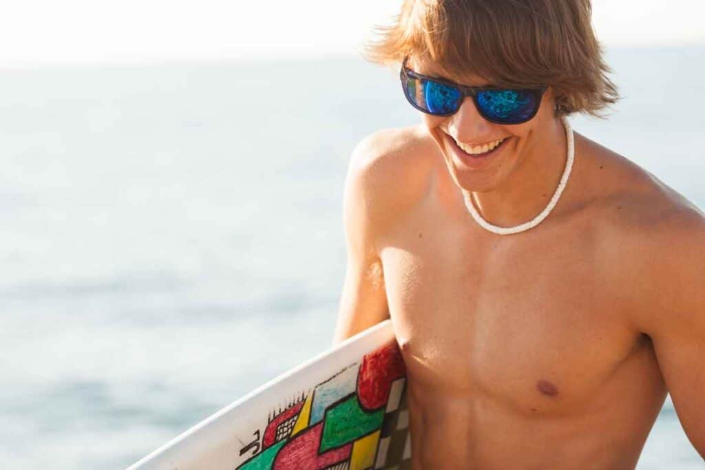 choosing surfing glasses