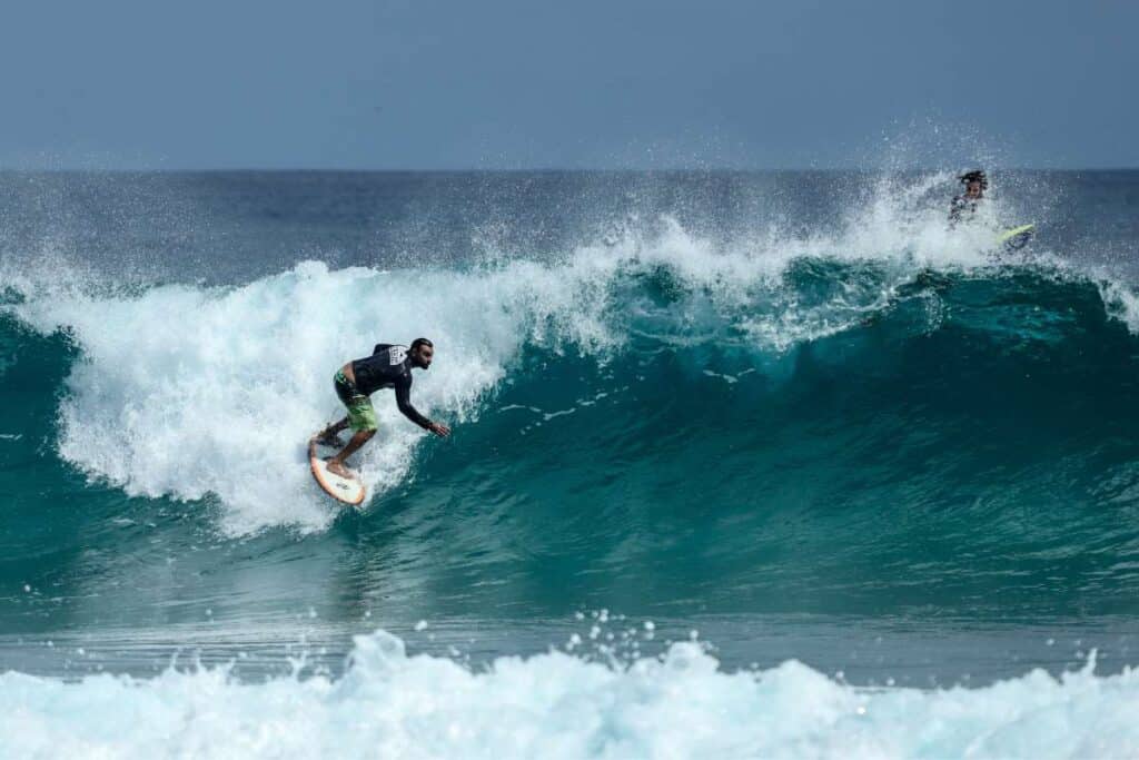 skills sup surfing vs traditional surfing