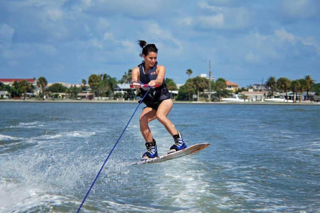 Surfing vs Wakeboarding