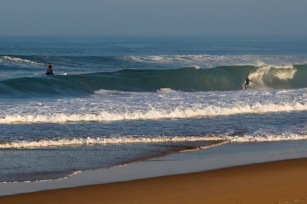 Tow-In Surfing guide