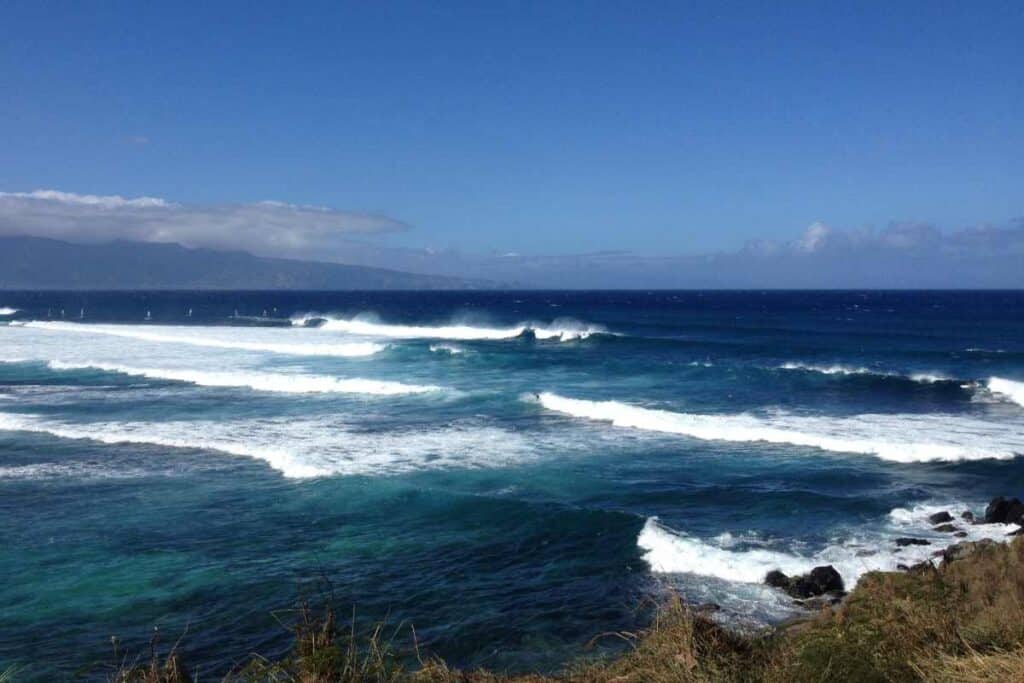 surfing lessons Maui