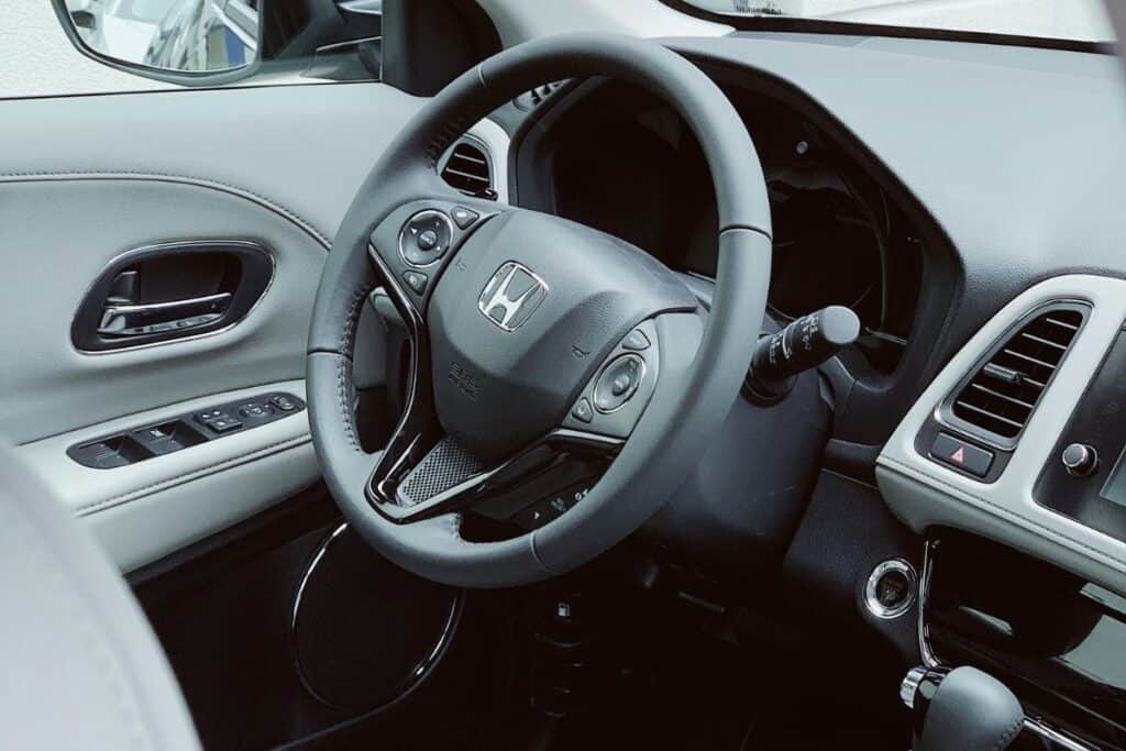 Honda Pilot SUV for surfers